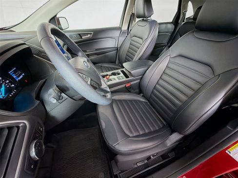Used 2024 Ford Edge SEL w/ Convenience Package AWD/4WD image 2