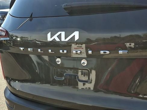 Used 2022 Kia Telluride SX w/ Towing Package image 31