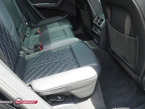 Used 2018 Audi SQ5 Premium Plus w/ Navigation Package AWD/4WD image 38