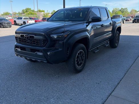 Used 2024 Toyota Tacoma TRD Off-Road w/ TRD Off Road Upgrade Package image 1