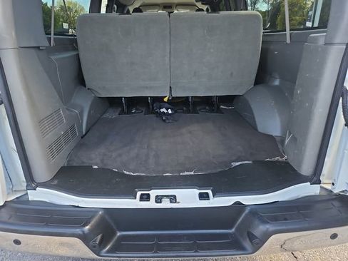 Used 2023 Chevrolet Express 3500 LT w/ LT Preferred Equipment Group RWD image 23