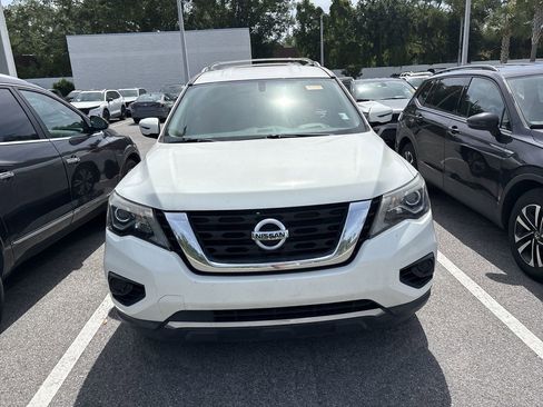 Used 2017 Nissan Pathfinder S FWD image 4