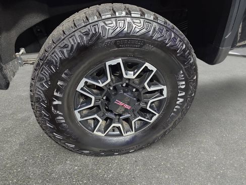 Used 2026 GMC Sierra 2500 AT4X AWD/4WD image 31