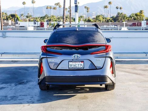 Used 2022 Toyota Prius Prime XLE FWD image 8