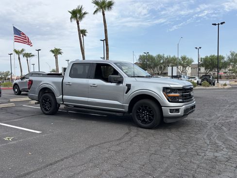 Used 2024 Ford F150 XLT w/ XLT Black Appearance Package RWD image 32