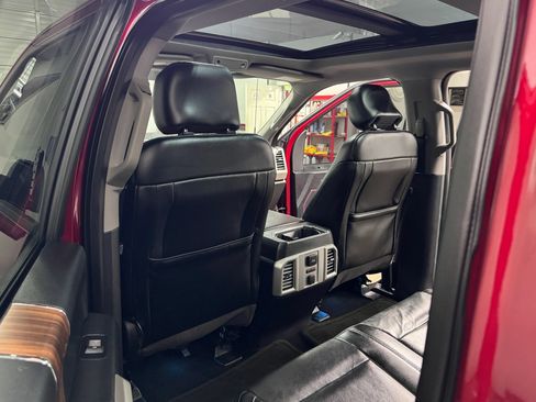 Used 2016 Ford F150 Lariat w/ Equipment Group 502A Luxury RWD image 18