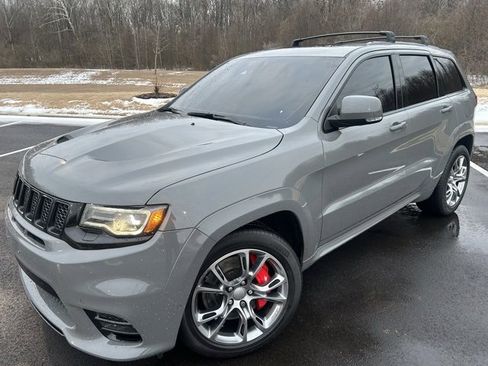 Used 2021 Jeep Grand Cherokee SRT image 27