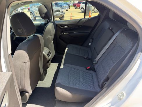 Used 2024 Chevrolet Equinox LT FWD image 24