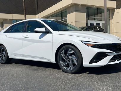 New 2025 Hyundai Elantra Limited
