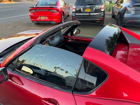 Used 2017 MAZDA MX-5 Miata RF Club image 26