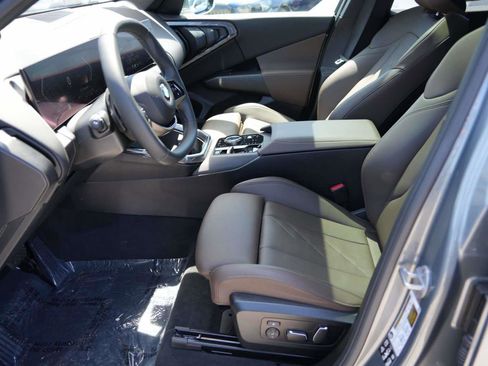 Used 2025 BMW X3 xDrive30i w/ Convenience Package AWD/4WD image 13