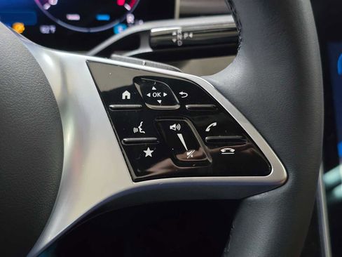Certified 2025 Mercedes-Benz C 300 4MATIC Sedan image 31