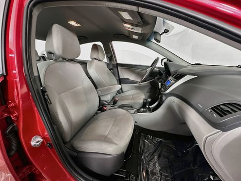 Used 2013 Hyundai Accent GLS FWD image 24