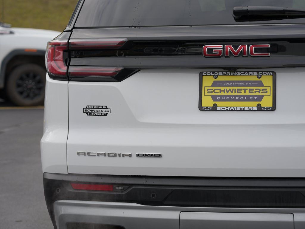 Certified 2026 GMC Acadia Elevation w/ Elevation Premium Package AWD/4WD image 10