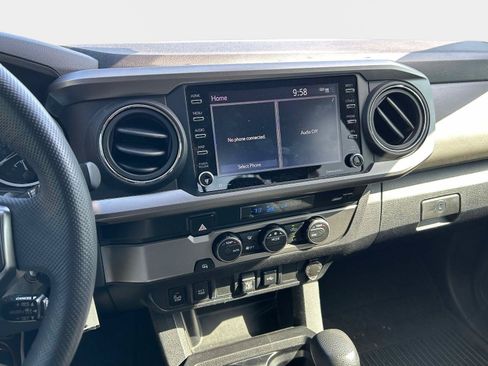 Used 2022 Toyota Tacoma SR5 w/ Technology Package RWD image 19