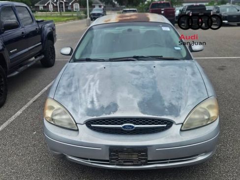 Used 2003 Ford Taurus SES FWD image 2