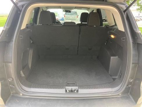Used 2019 Ford Escape SE FWD image 27