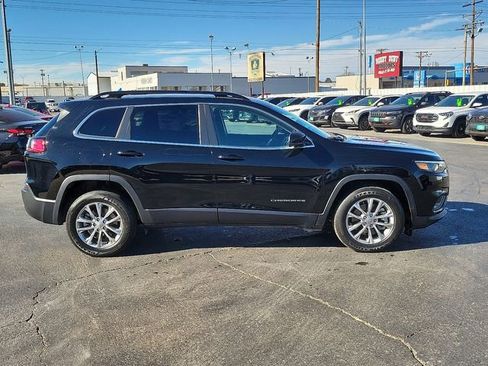 Used 2022 Jeep Cherokee Latitude Lux image 2
