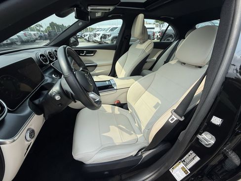 Used 2025 Mercedes-Benz C 300 4MATIC Sedan image 27