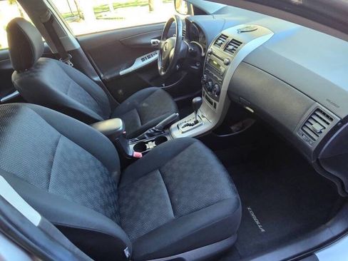 Used 2010 Toyota Corolla S FWD image 12