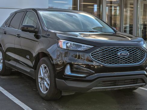 Used 2023 Ford Edge SEL image 10