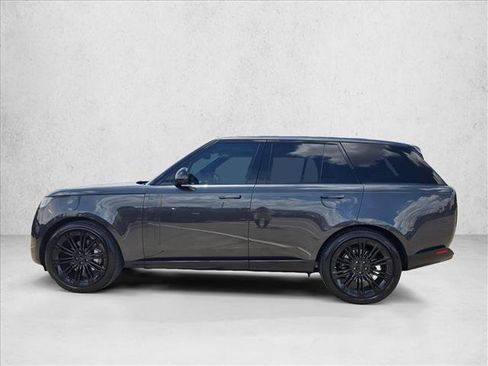 Certified 2026 Land Rover Range Rover SE AWD/4WD image 9