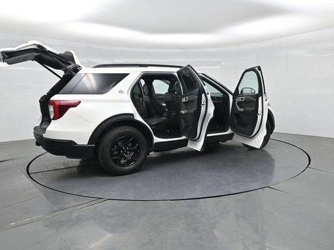 Used 2023 Ford Explorer Timberline w/ Timberline Technology Package AWD/4WD image 4