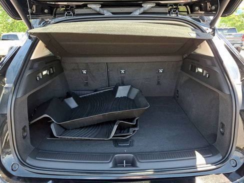 Certified 2023 Buick Envision Avenir AWD/4WD image 29