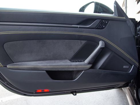 Certified 2023 Porsche 911 Carrera GTS RWD image 7