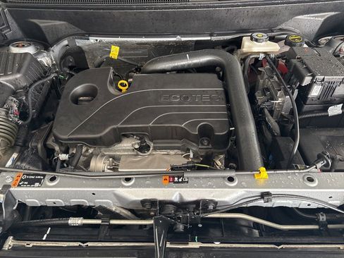 Used 2024 Chevrolet Equinox LT AWD/4WD image 3