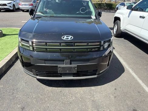 Used 2025 Hyundai Santa Fe Limited AWD/4WD image 21