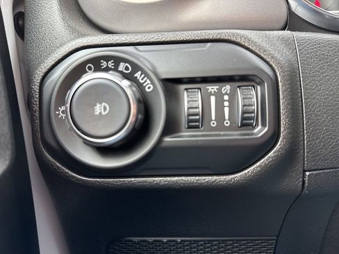 Used 2021 Jeep Wrangler Unlimited Sport image 53