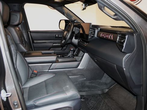 Used 2025 Toyota Sequoia TRD Pro AWD/4WD image 67