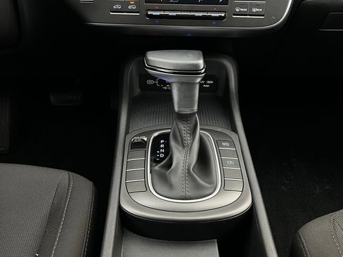 Used 2025 Hyundai Kona SEL image 23