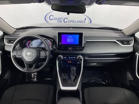 Used 2024 Toyota RAV4 XLE FWD image 12