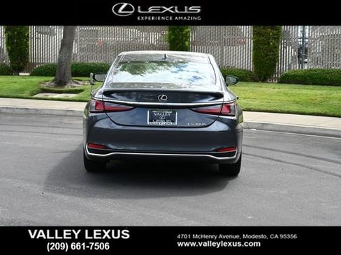 Certified 2025 Lexus ES 300h w/ Premium Package FWD image 5