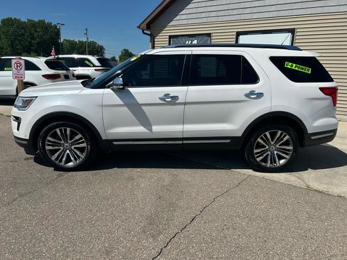 Used 2018 Ford Explorer Platinum AWD/4WD image 8
