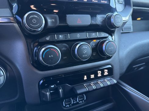 Used 2020 RAM 1500 Sport w/ Level 2 Equipment Goup w/2_L image 25