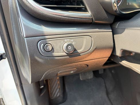 Used 2018 Buick Encore Preferred AWD/4WD image 12