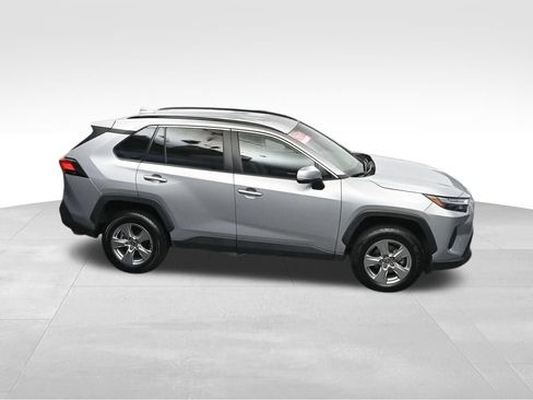Used 2024 Toyota RAV4 XLE FWD image 35