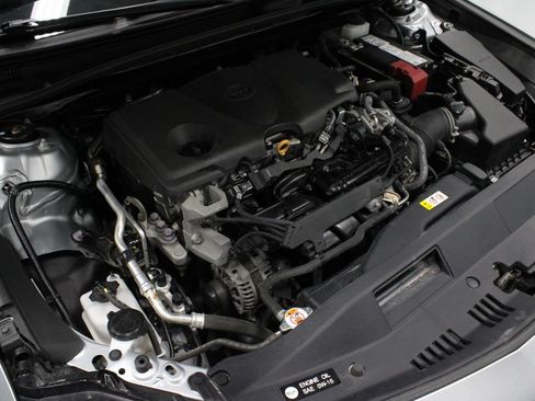 Used 2024 Toyota Camry LE FWD image 12
