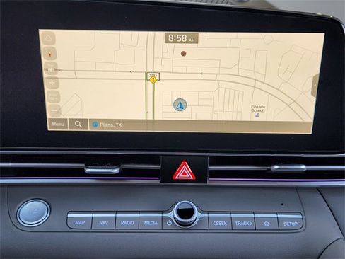 Certified 2024 Hyundai Elantra SEL image 12