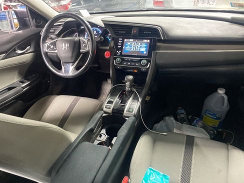 Used 2019 Honda Civic EX image 17