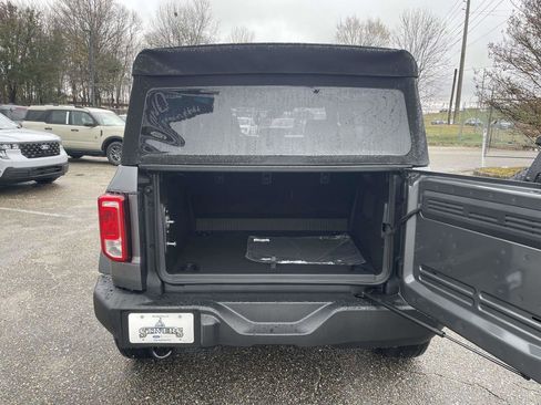 New 2025 Ford Bronco Base image 10