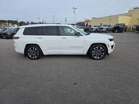 Certified 2022 Jeep Grand Cherokee L Overland image 8