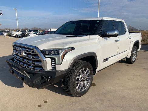 Used 2023 Toyota Tundra 1794 Edition image 8