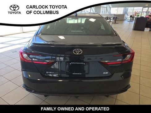 Used 2026 Toyota Camry SE image 8