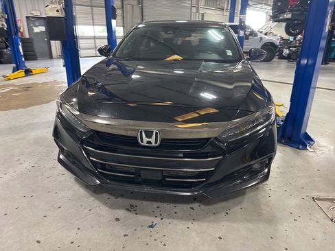 Used 2021 Honda Accord Sport image 4