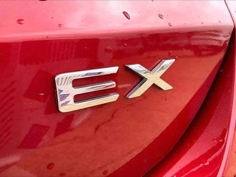 Used 2021 Kia K5 EX image 7