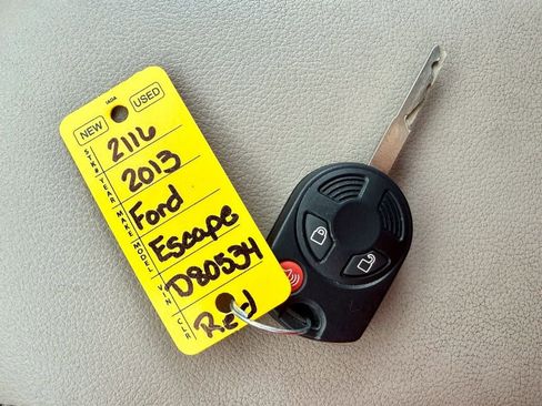 Used 2013 Ford Escape SEL AWD/4WD image 30
